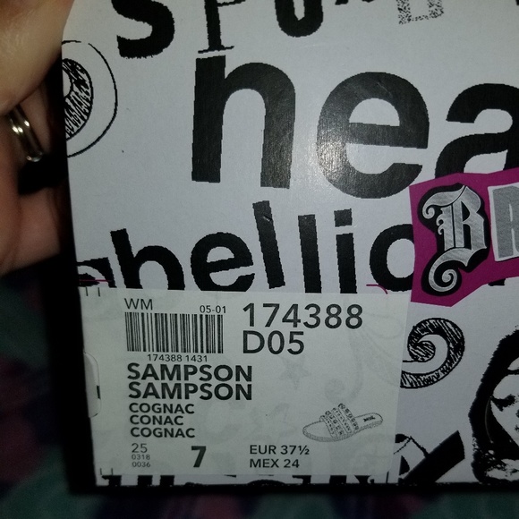 NEW Brash Sandals - Picture 3 of 5